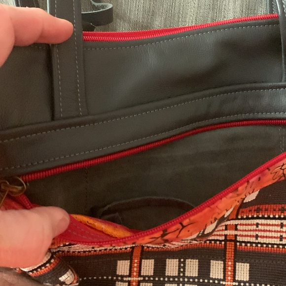 Handmade Purse by Pat Halpen 12”w by 9.5”H Barely Used!! - Picture 4 of 7